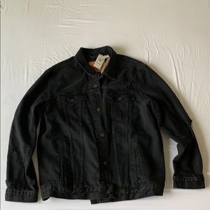 NWT Trucker Jacket, Levi’s, Deep Black Denim